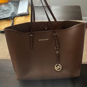 Michael Kors Jet Set Travel Bag